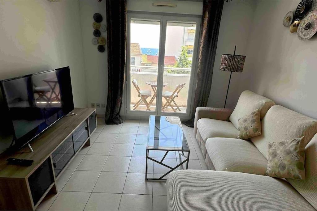 Beau T2 Climatise , 1min A Pied De La Promenade Des Apartamento